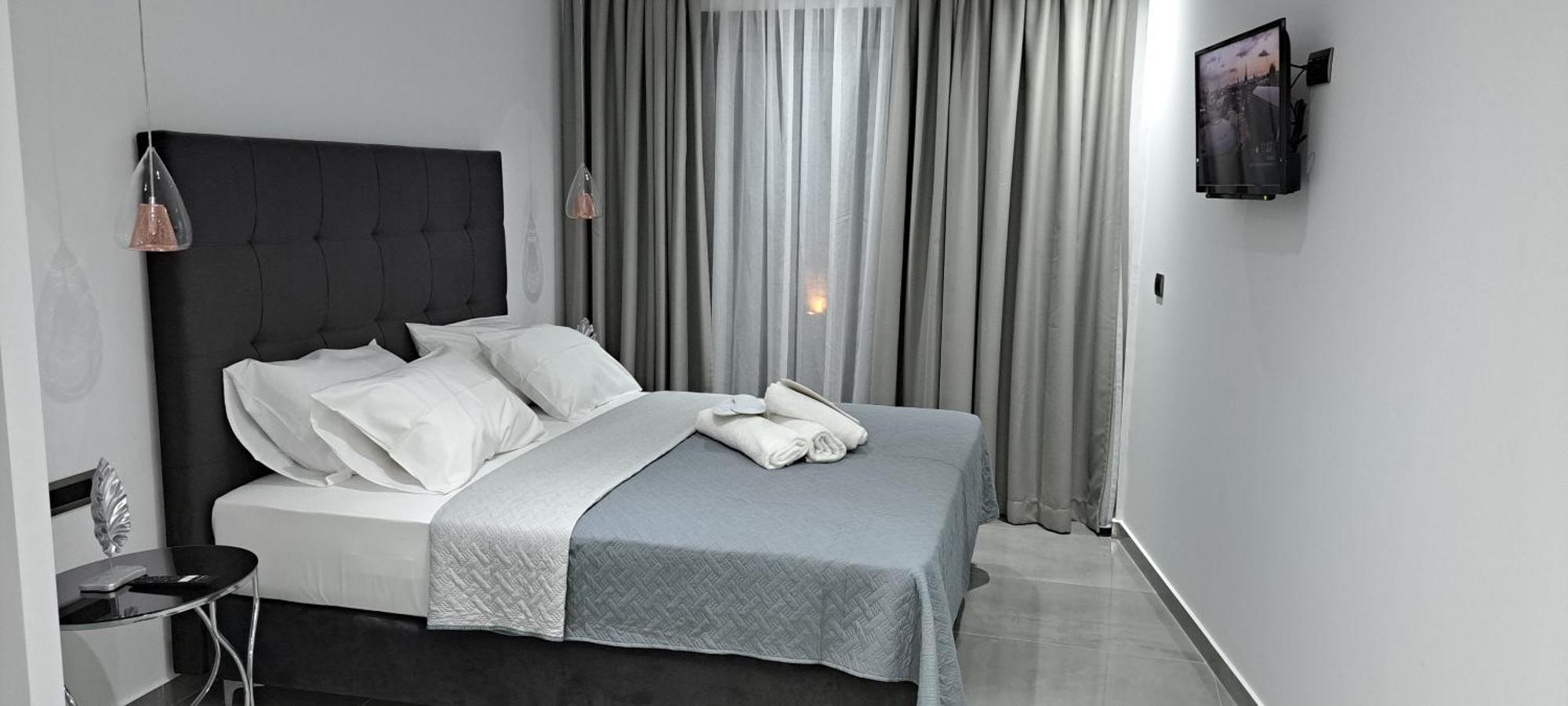Km Luxury Apart Downtown Heraklion  Exterior photo